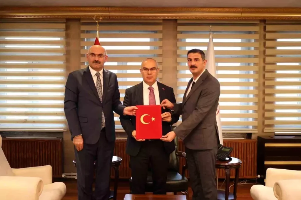 Ağrı’da Sosyal Denge Sözleşmesi İmzalandı: Memurların Maaşları %120’a Çıktı