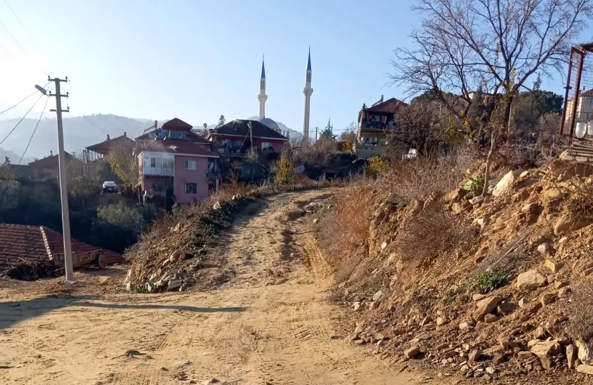 Valilik yaptı, belediye bozdu