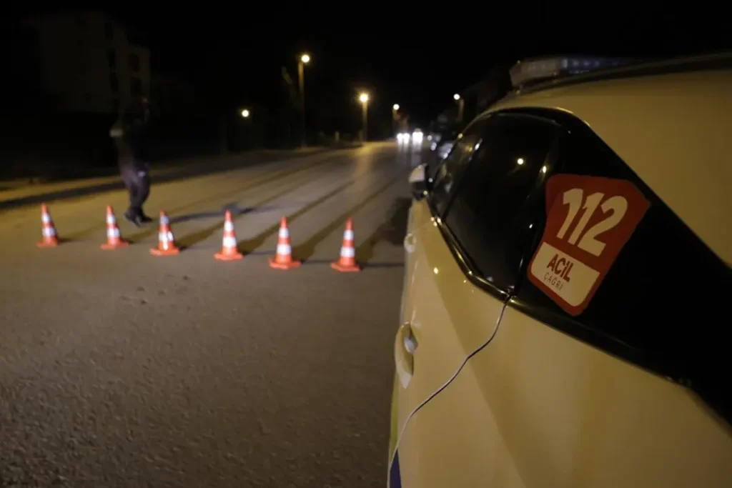 Yalova’da 7 Saatlik DEAŞ Operasyonu: 3 Polis Şehit, 5 Kadın ve 6 Çocuk Sağ Tahliye Edildi