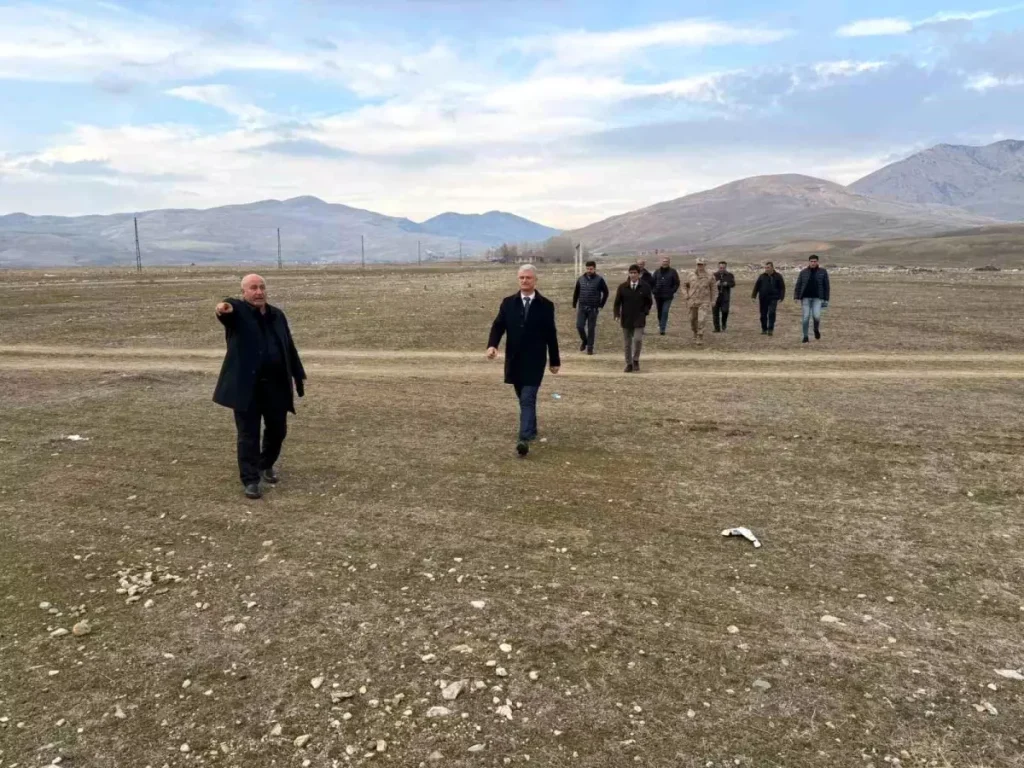 Yaygın Beldesine Sentetik Çim Yüzeyli Futbol Sahası Yapılacak