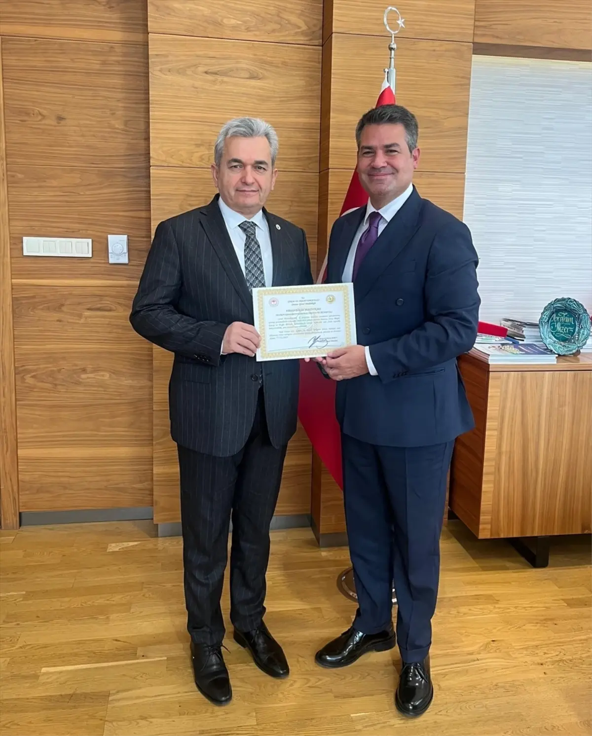 Yeniköy Kemerköy Enerji’ye Orman Genel Müdürlüğü’nden Takdir Belgesi