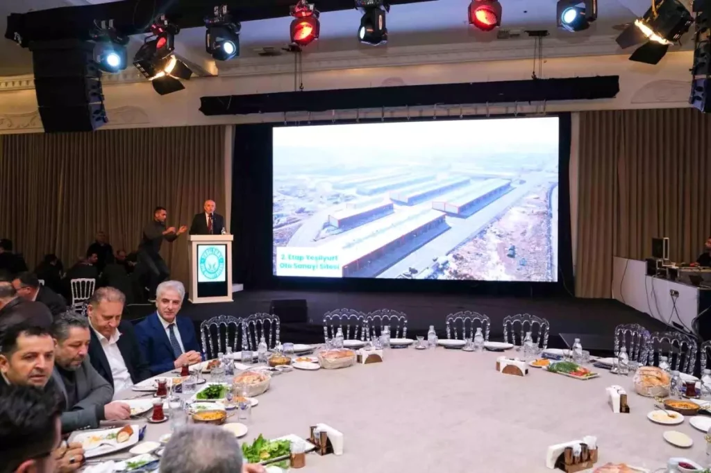 Yeşilyurt Sanayi Sitesi’nde Kuralar Çekildi, Başkanlar Yeni Konut ve İşyerlerine Destek Sözünü Verdiler