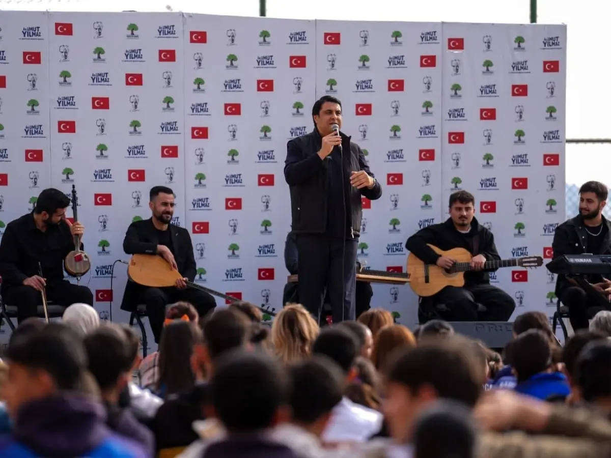 Şehitkamil Belediye Başkanı Umut Yılmaz, Gençlik ve Spor Okullarını Ziyaret Etti