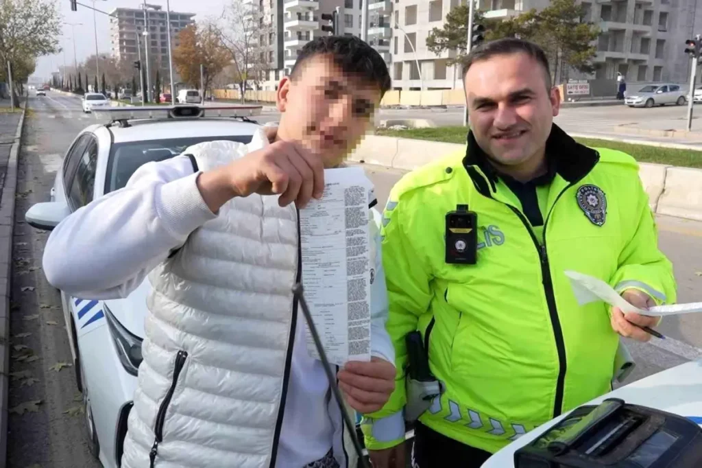 Dronla Yakalanan Ehliyetsiz Sürücü 18 Bin Lira Ceza Yedi