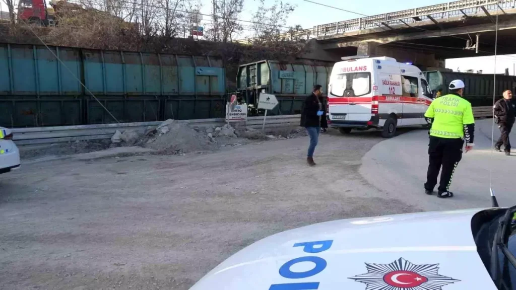 Malatya’da Yük Treni 17 Yaşındaki Genç Öğrenciye Çarptı, Hayatı Son Buldu