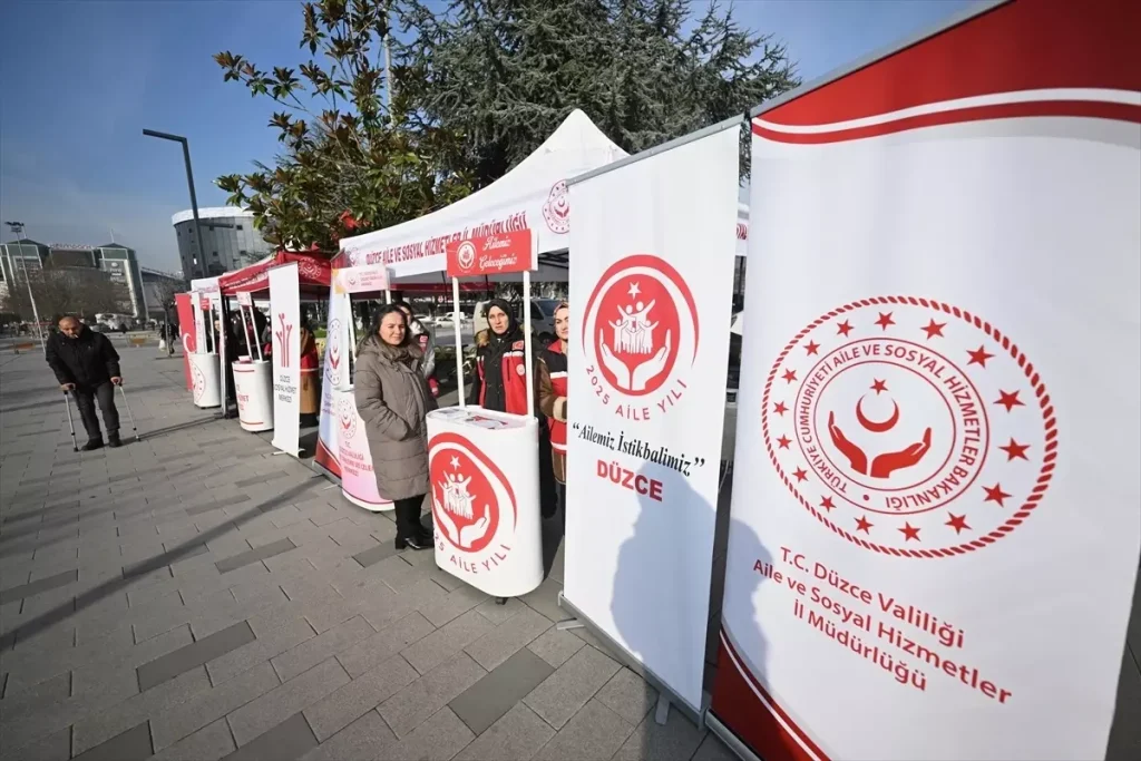 Düzce’de ‘Yükselen Kadınlar’ Girişimcilik Eğitim Tırı Kadın Girişimcileriyle Buluştu