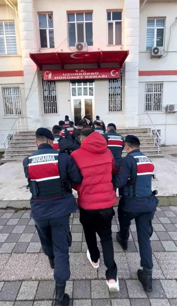 Edirne’de Yasa Dışı Geçiş Girişimi: Beş Şüpheli Tutuklandı