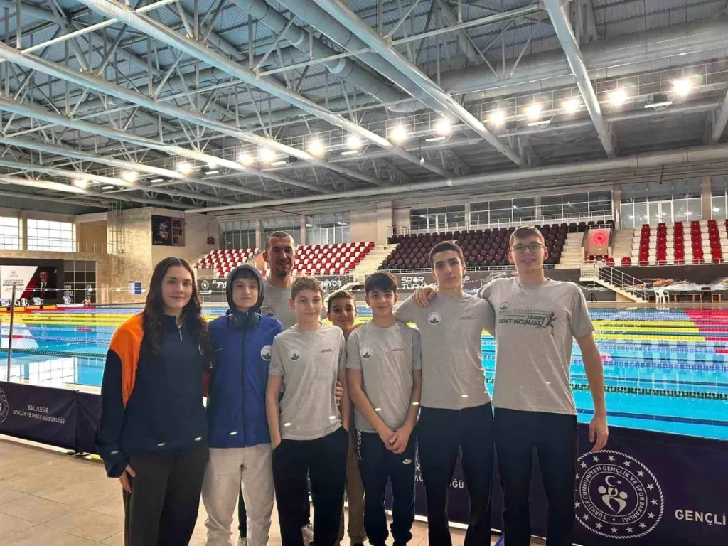 Yüzmede Osmangazi imzası: SEM Barajını Geçen Dört Sporcu Büyük Başarıya İmza Attı