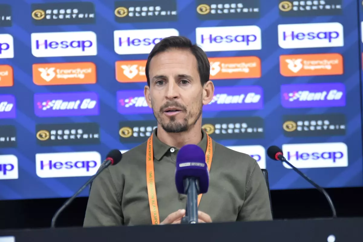 Kayserispor ve Alanyaspor 0-0 Berabere Kaldı: Teknik Direktörler Maç Sonrası Açıklamalarda Bulundu