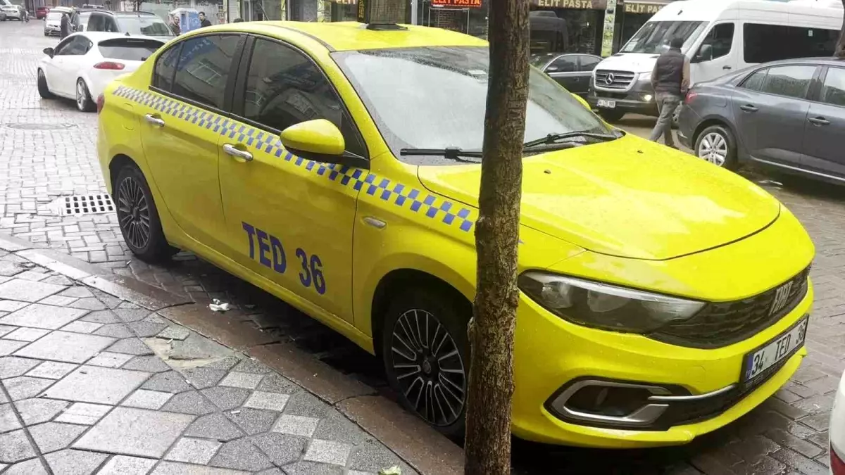 Zeytinburnu’nda Taksici Bıçaklandı