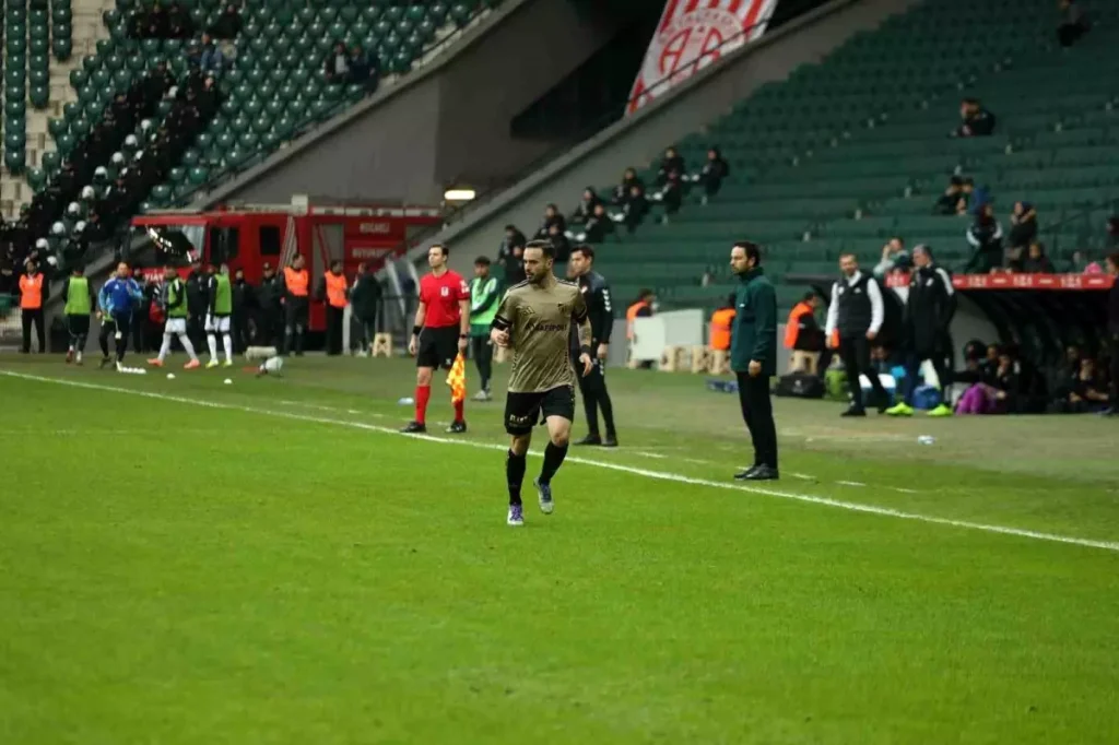 Kocaelispor, Erzurumspor’u 3-1 Mağlup Etti