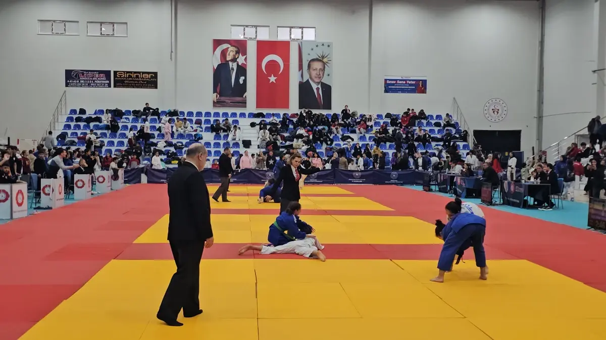 Zonguldak’ta 9. Uluslararası Madenci Kupası Judo Turnuvası Rüzgar Gibi Geçti