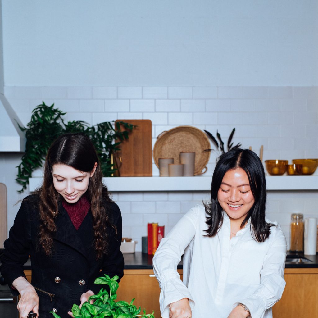 How to Put a Celebrity at Ease? Make a Pizza