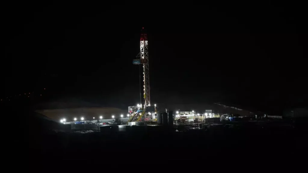 Enerji Bakanı Bayraktar’tan Telekonferansla Gabar Dağı’na Bağlantı: 80.000 varil Petrol Üretimi