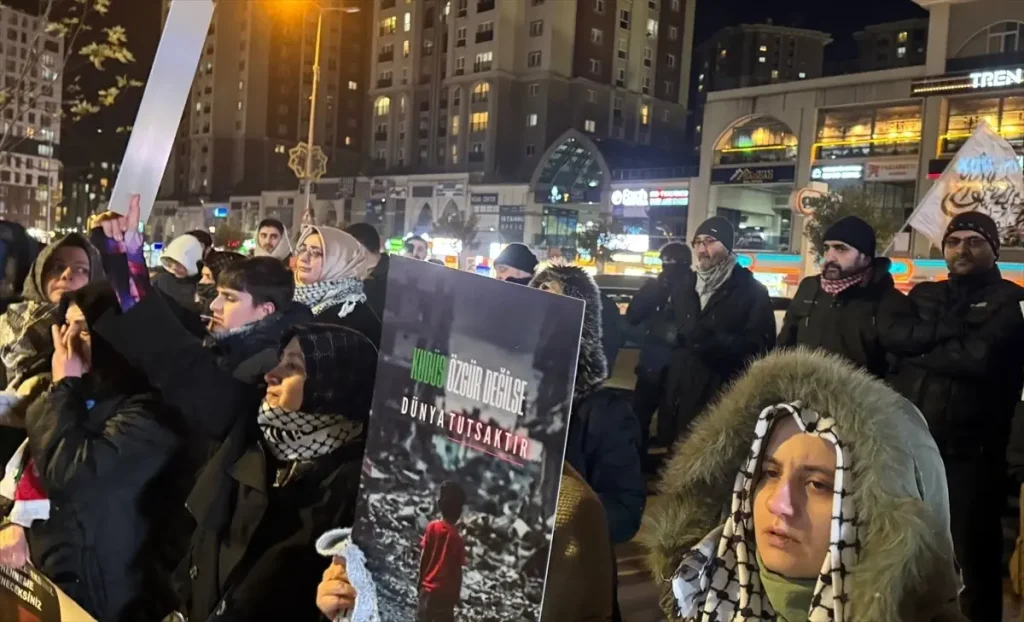 Başakşehir’de İsrail Firmalarına Boykot Eylemi