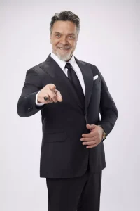 ‘Beyaz’la Joker’ Başlıyor: Beyazıt Öztürk’ün Yeni Eğlence Şovu İzleyicileri Bekliyor