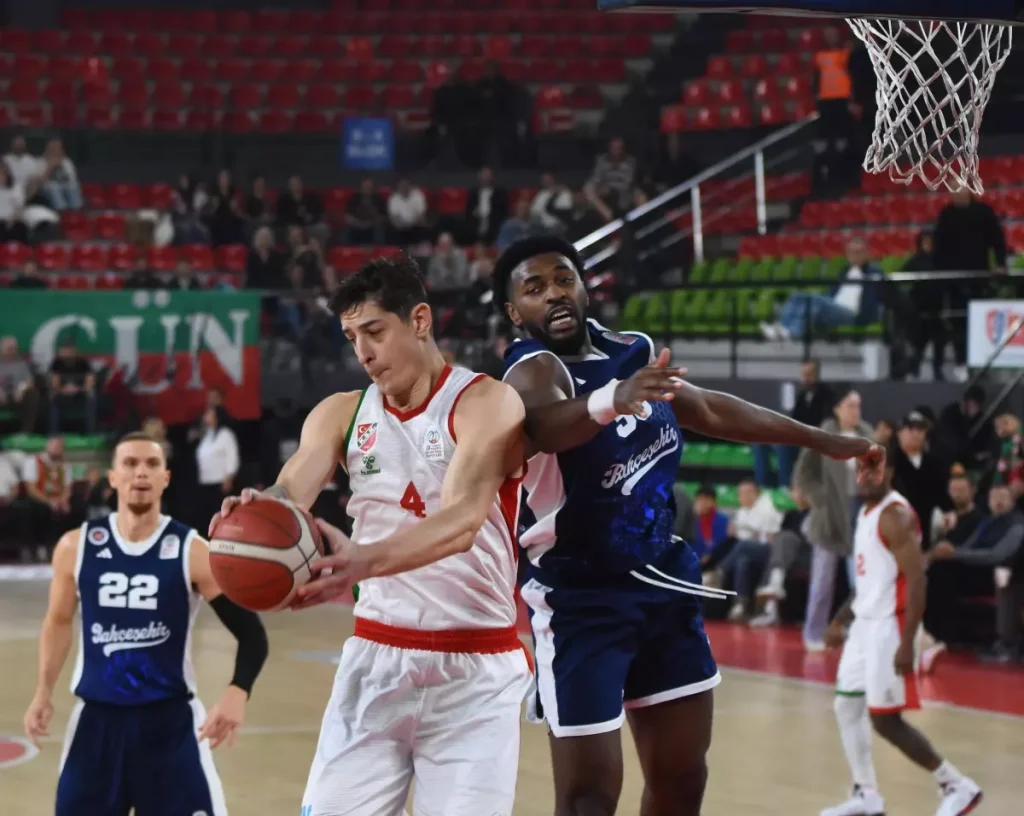 Karşıyaka, Tofaş ile 2026’ya Merhaba Diyor