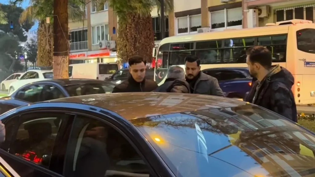 Kuruyemiş Dükkanında Kavga: Bir Kişi Ağır Yaralandı