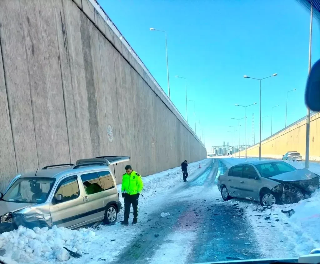 Diyarbakır Çınar’da Şiddetli Trafik Kazası: 3 Yaralı