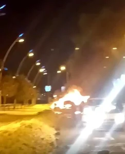 Diyarbakır’da Park Halindeki Araç Alev Aldı: Sebebi Belirsiz!