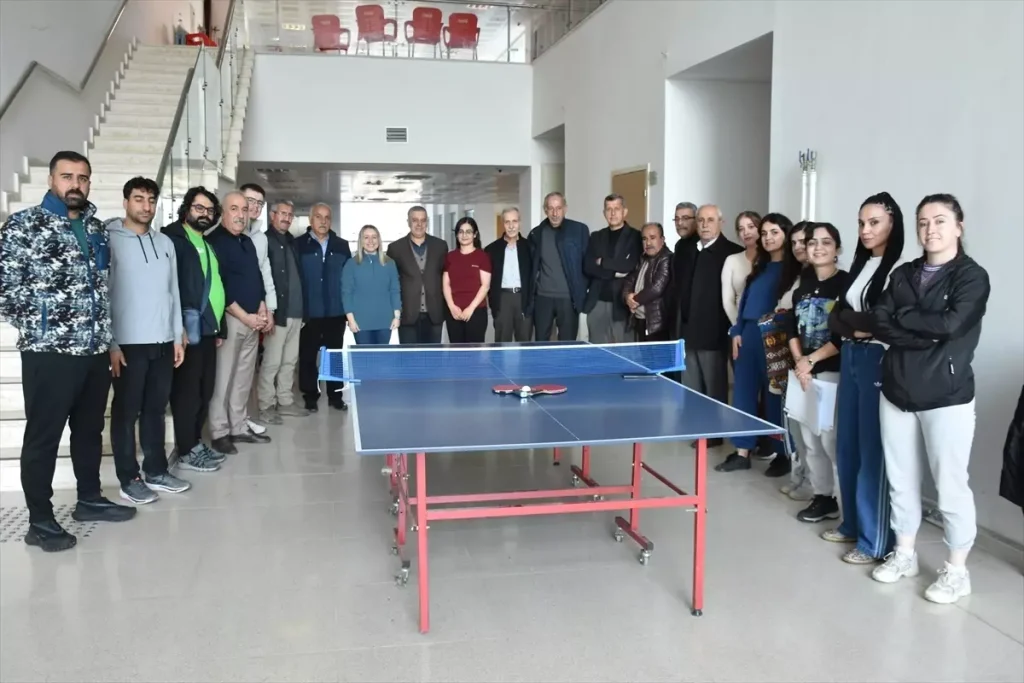 60+ Tazelenme Projesi ile Yaşlılar Sporla Sosyalleşiyor