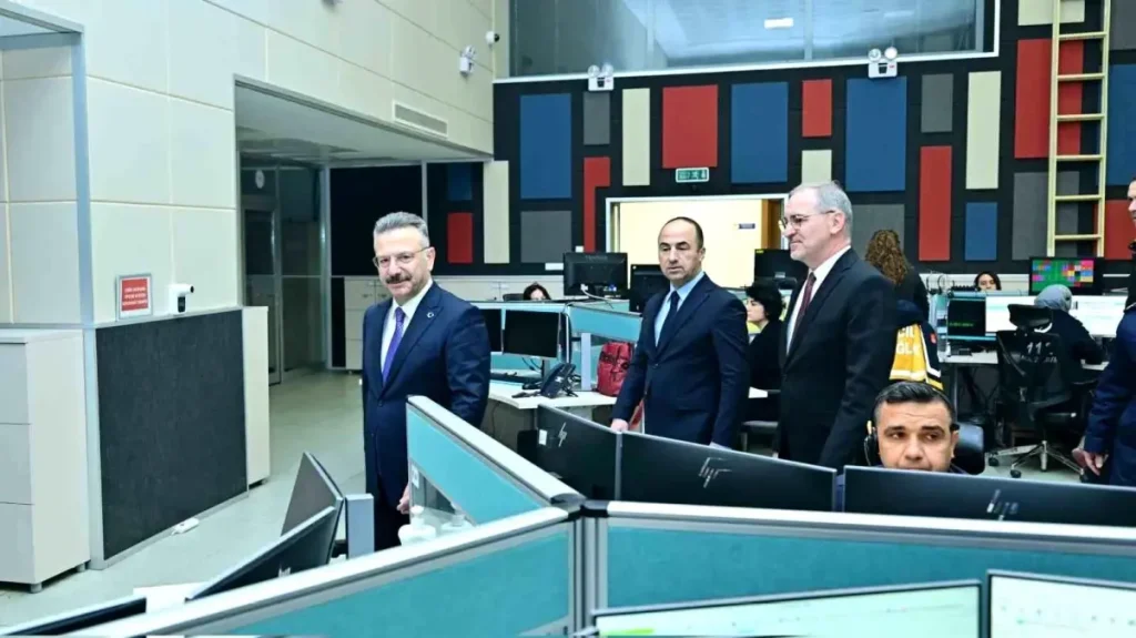 Vali Aksoy’dan 112 Acil’e Yeni Yıl Ziyareti