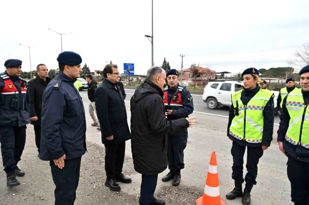 Vali Özkan, Yılbaşı Güvenlik Önlemlerini Salihli’de İnceledi