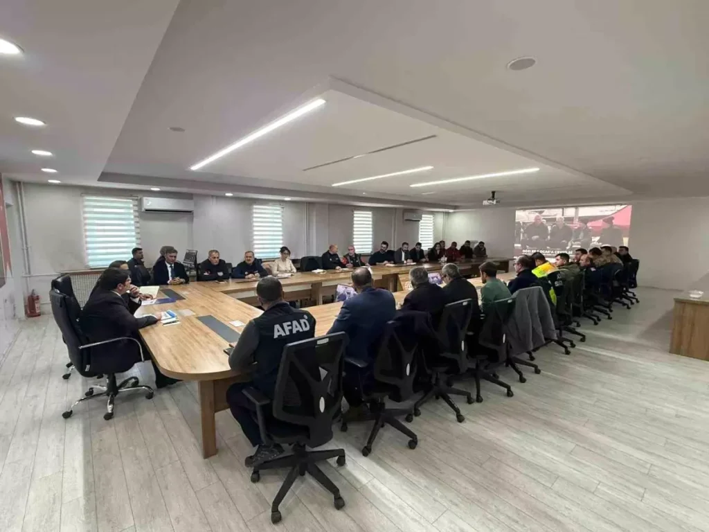 Van’da Olumsuz Hava Şartları İçin Kritik Toplantı Gerçekleşti