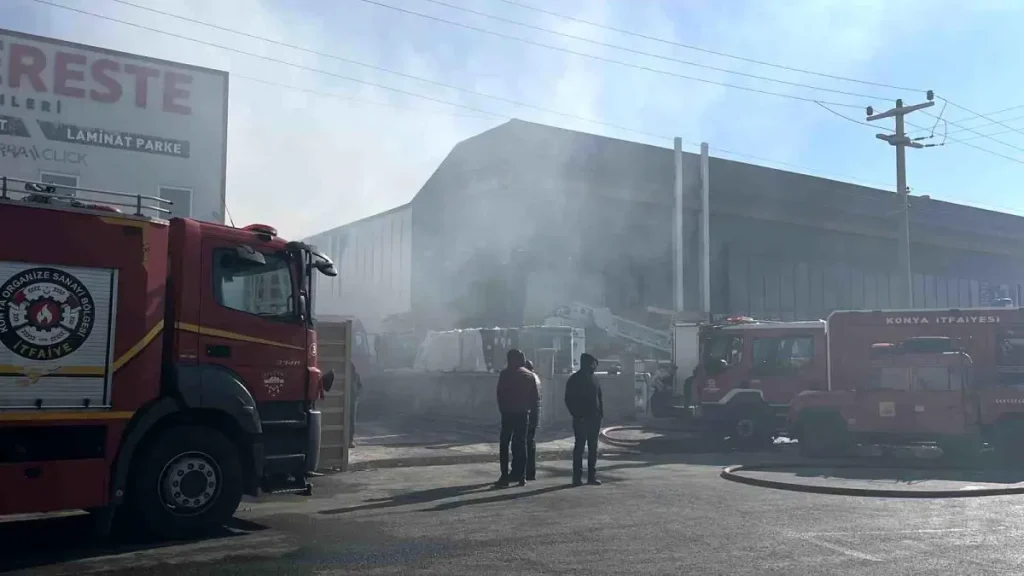 Konya’da Depoda Yangın