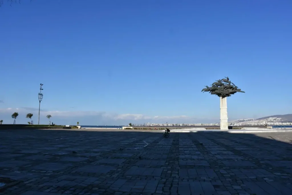 İzmir 2026’ya Sakin Başladı