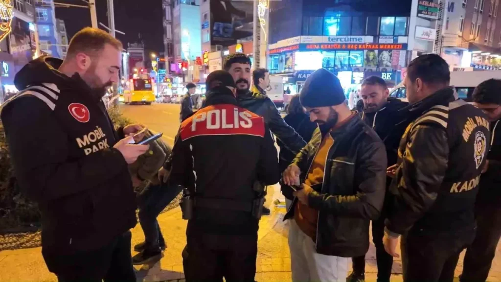 Kadıköy’de Yılbaşı Güvenlik Önlemleri Artırıldı
